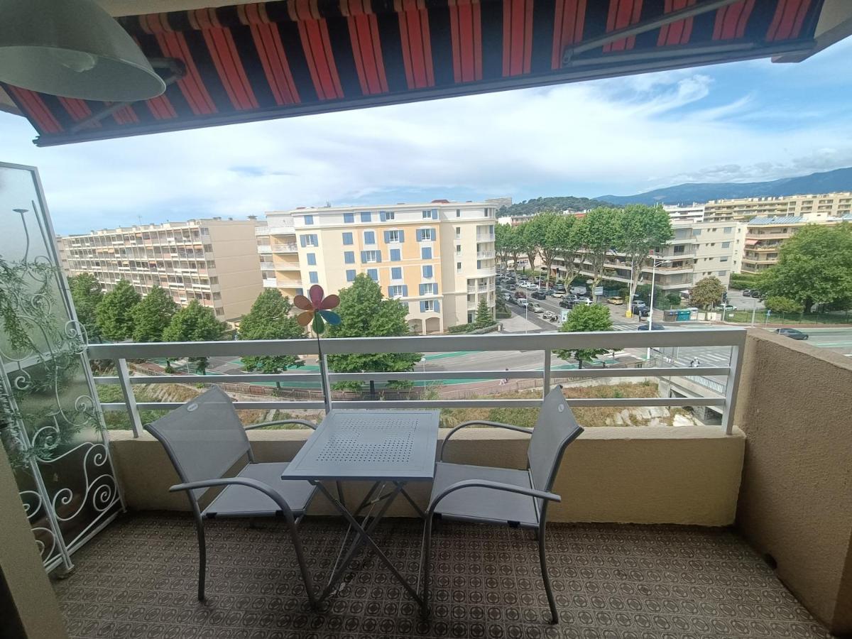 Provencal Daire Cagnes-sur-Mer Dış mekan fotoğraf